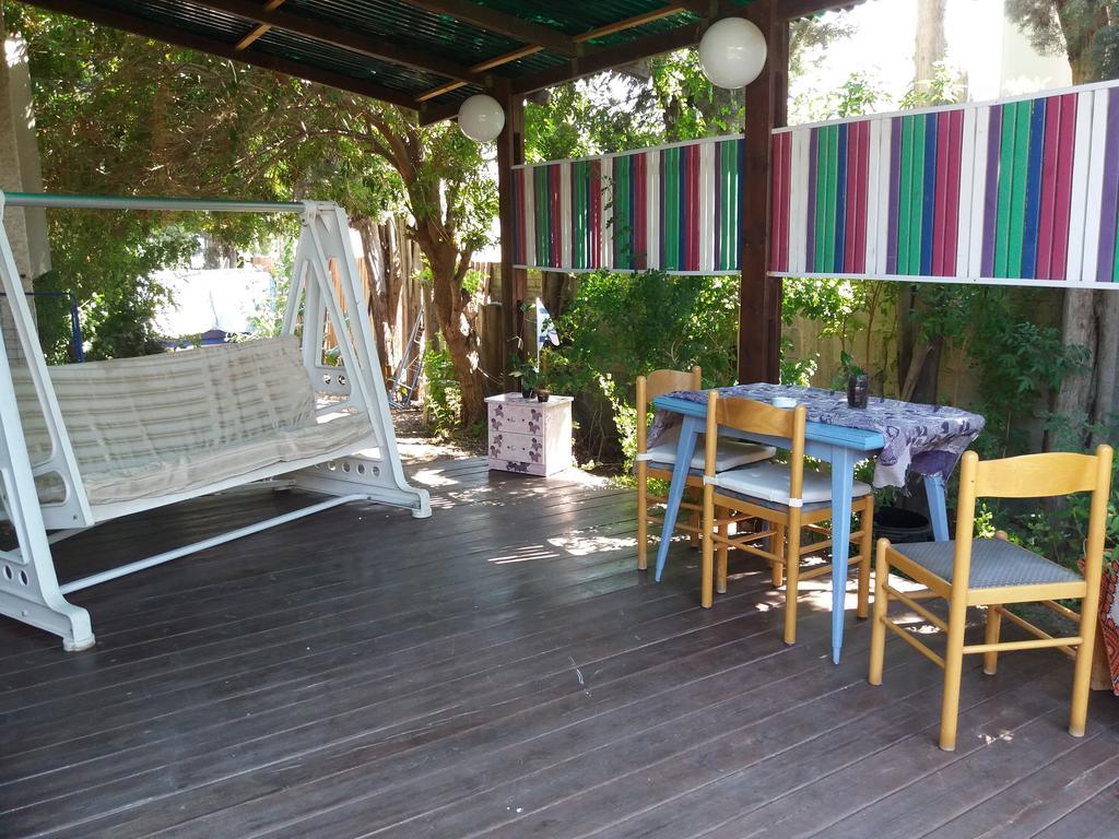 Zipi Orhan Acra Exterior foto