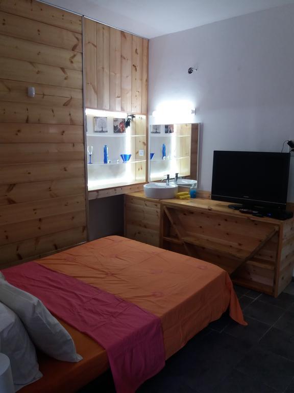 Zipi Orhan Acra Exterior foto